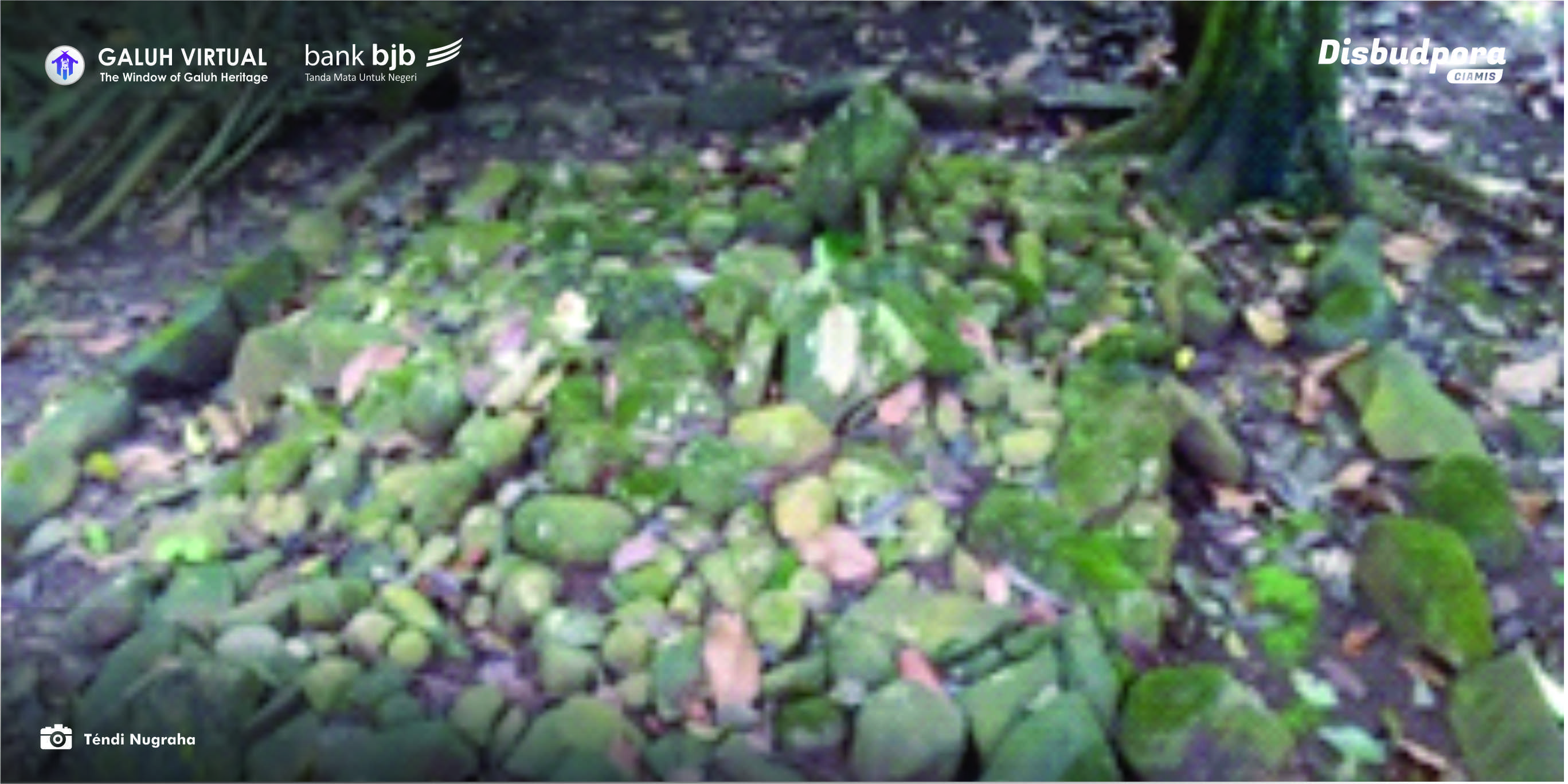 Makam Keramat Buyut Kasreng Dan Istrinya